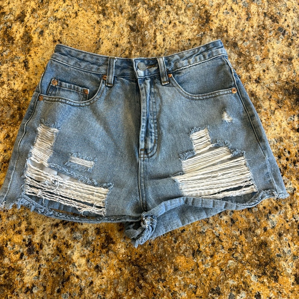 Signature8 shorts